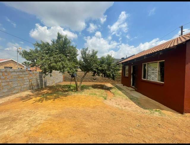 2 BEDROOM HOUSE FOR SALE IN DRIEZIEK